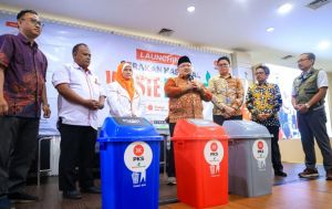 Waste For Aid Diluncurkan, PKS Dorong Pengelolaan Sampah Bernilai Ekonomi