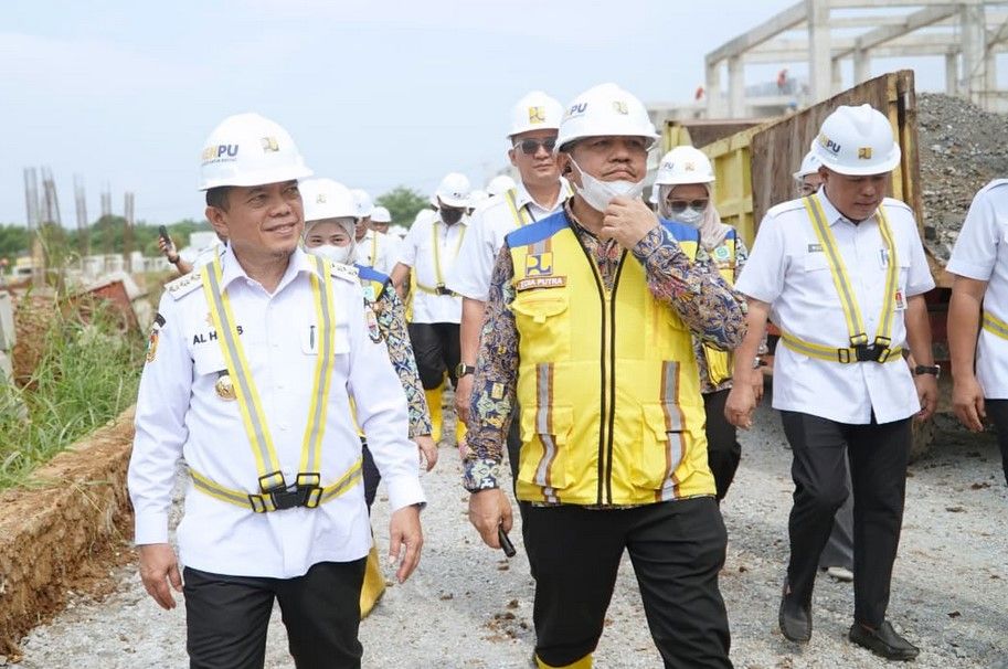Tinjau Pembangunan Sekolah Rakyat, Al Haris Minta Proyek Dipercepat Demi Sambut Siswa Baru