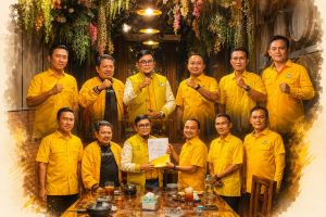 Resmi Terima SK dari Ivan Wirata, Khalis Mustiko Kembali Pimpin Golkar Tebo, Liga Marisa Sekretaris