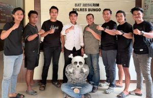 Mahasiswa di Bungo Ditangkap Usai Terekam CCTV Diduga Curi Dompet Ibu-ibu Saat Antar Anak Sekolah