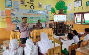 Polsek Tebo Ilir Isi Materi MPLS di MTsN 6 Tebo, Siswa Dibekali Edukasi Bahaya Narkoba dan Judol