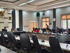 GMNI Guncang DPRD Jambi, Ivan Wirata: Saya Siap Pasang Badan untuk MBG Asal Zero Korupsi!