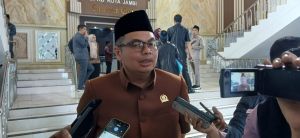 Seragam SD-SMP Gratis Segera Hadir? Maulana: Orang Tua Tak Perlu Keluar Uang!