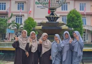 Tim Syarhil SMA IT Ad-Dhuha Bersinar di Diniyyah Al-Azhar, Sabet Dua Penghargaan