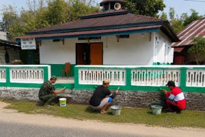 Pagar Langgar Nurul Fajri Dipercantik, Datuk Rio Tanjung Agung Apresiasi Satgas TMMD