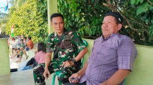 Komsos di Sari Mulya, Babinsa Tanah Tumbuh Dorong Warga Perkuat Toleransi dan Kepedulian