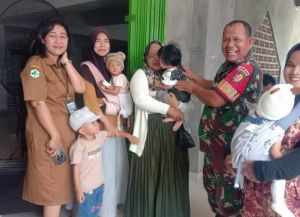 Cegah Stunting, Babinsa Batang Bungo Edukasi Ibu Balita soal Gizi Anak