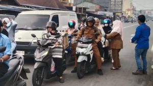 Kualitas Udara Memburuk, Dinkes-IWO Tanjab Barat Bagikan Ribuan Masker