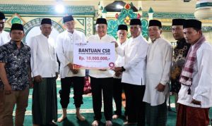 Masjid Agung Pondok Tinggi Terima Bantuan Rp10 Juta dari CSR Bank Jambi