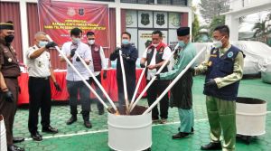 Kejari Bungo Musnahkan Barang Bukti dari 52 Perkara, Narkotika Ditaksir Rp1 Miliar