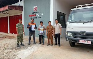 Pembangunan Rampung 100 Persen, Koperasi Merah Putih Mandiri Agung Tebo Terima Truk Hino